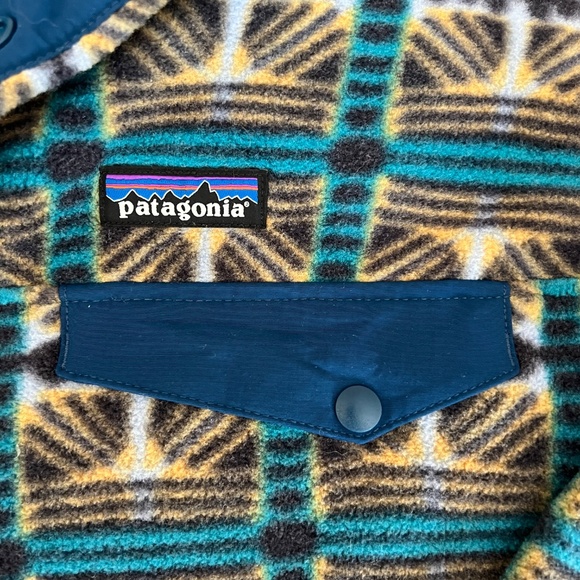 Patagonia Synchilla Snap Fleece Pullover in Snowbeam - Picture 4 of 5